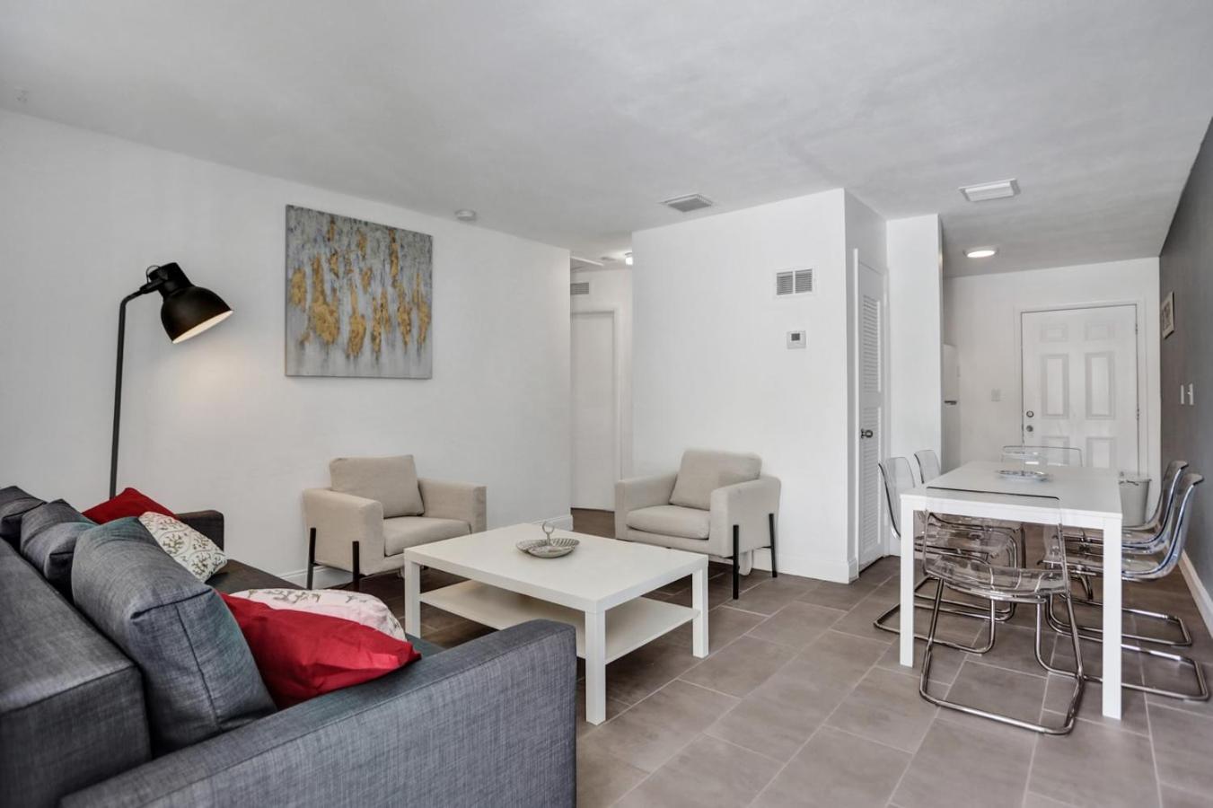 2 Bedroom Holiday Retreat West Palm Beach Art Bagian luar foto